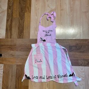 Womens apron